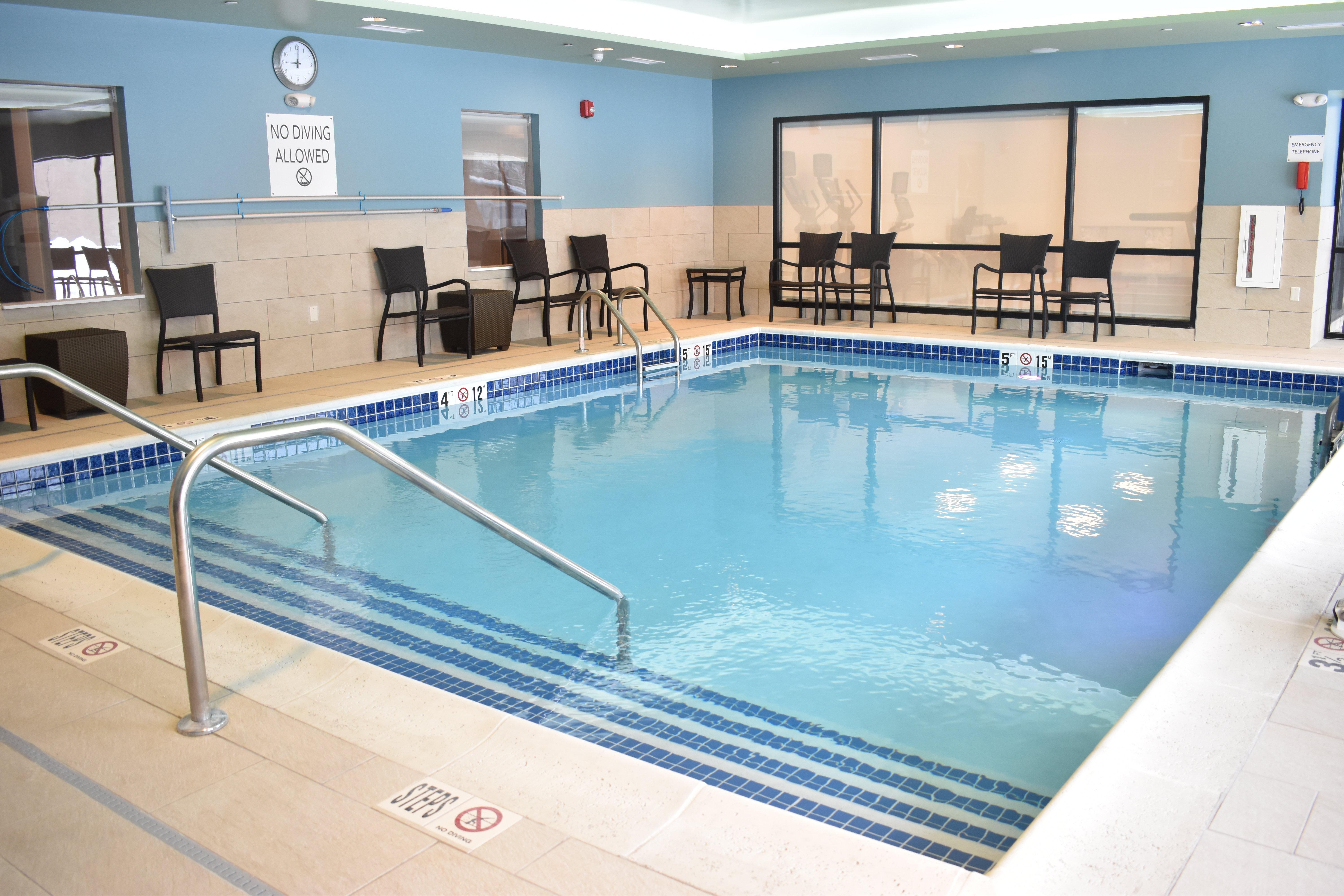Holiday Inn Express & Suites - Boston South - Randolph By Ihg Exteriér fotografie