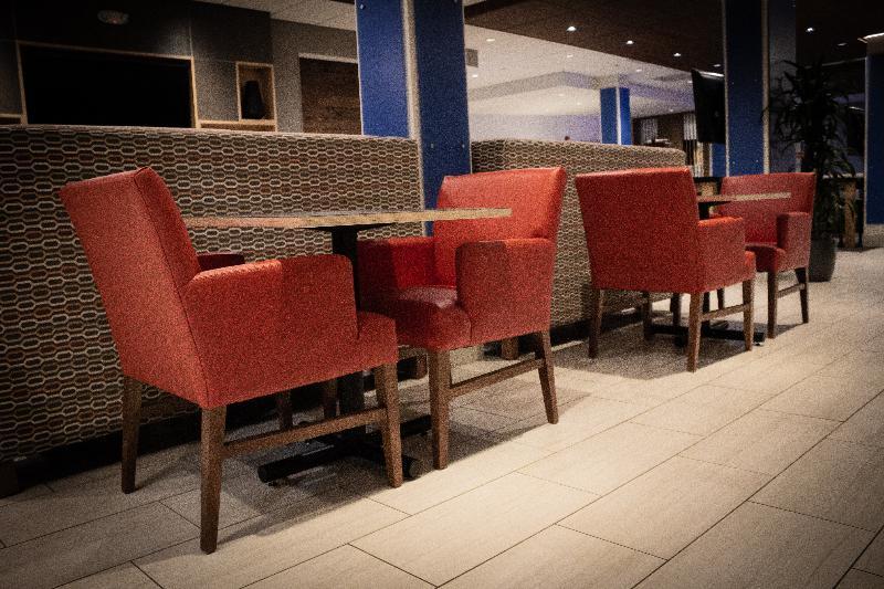Holiday Inn Express & Suites - Boston South - Randolph By Ihg Exteriér fotografie